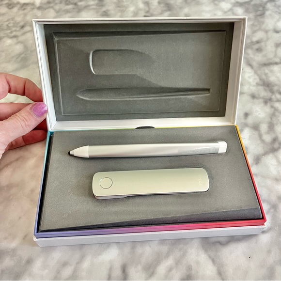 Adobe Ink & Slide Creative Cloud Pen and Digital Ruler - Picture 3 of 10